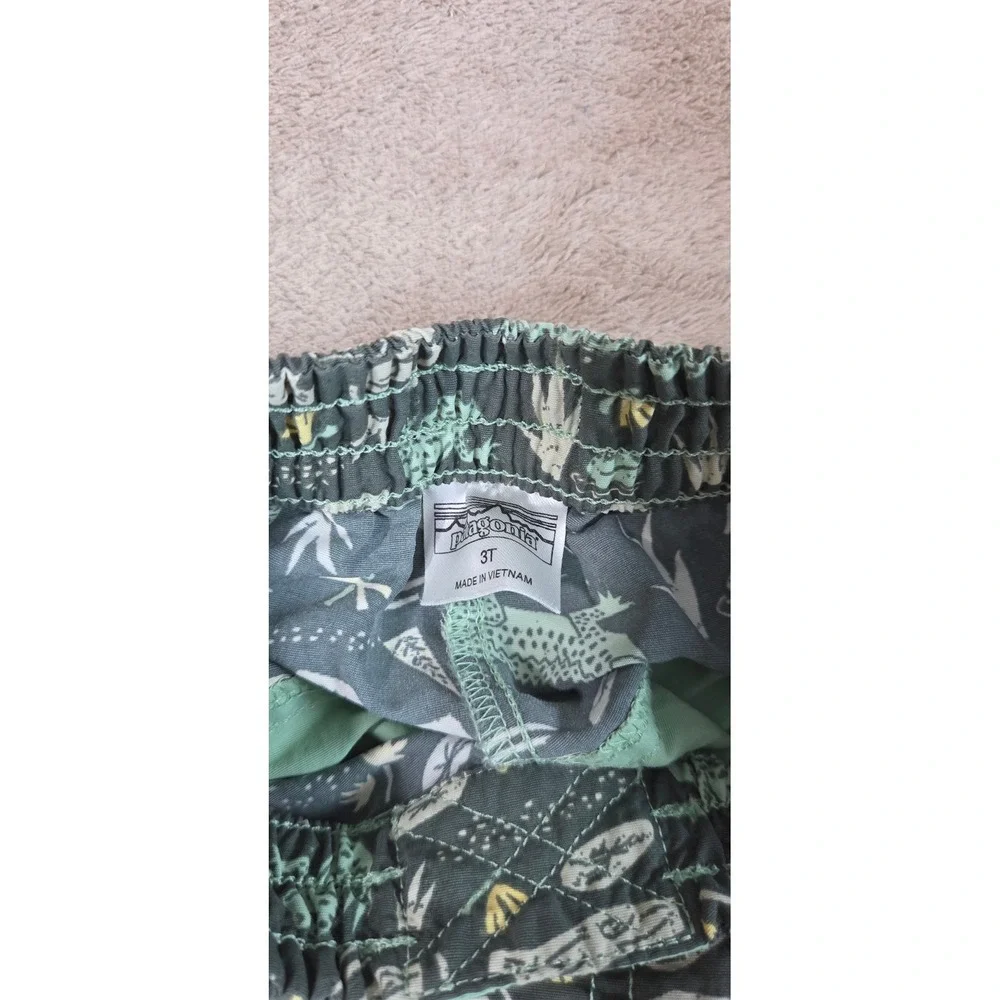Patagonia swim shorts toddler size 3T Green Yellow Worn Wear 60310S EUC